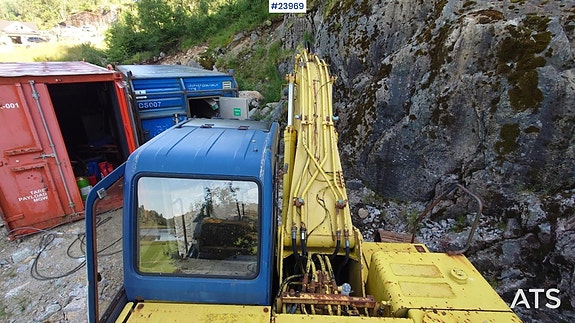 Kobelco SK200LC Gravemaskin m/ Graveskuffe 6 of 21
