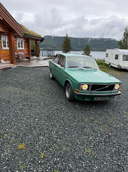 Volvo 142 2 of 30