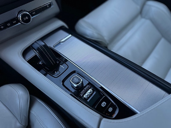 Volvo XC90 21 of 30