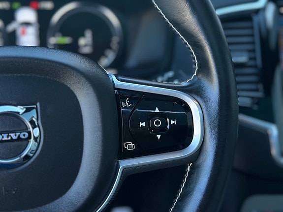 Volvo XC90 29 of 30
