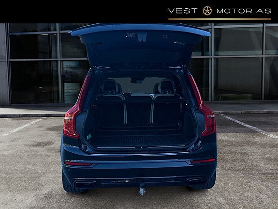 Volvo XC90 6 of 30