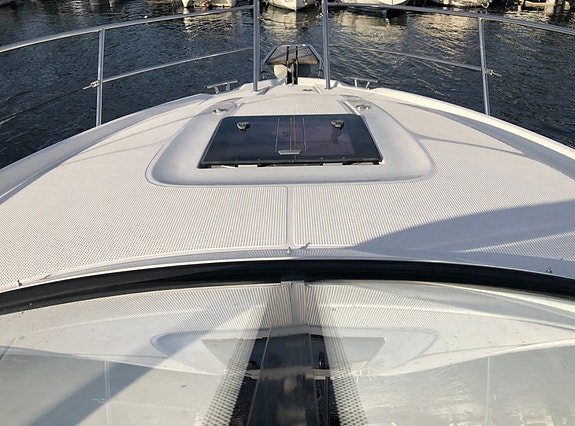 Bavaria Sport 29 2015 | 3 thrustere | Forlenget badeplattform | lav gangtid 24 of 30
