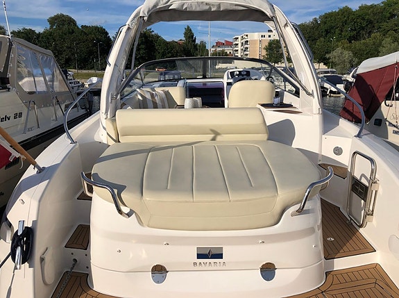 Bavaria Sport 29 2015 | 3 thrustere | Forlenget badeplattform | lav gangtid 13 of 30