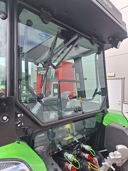 Deutz Fahr 5080D GS m/laster 15 of 22