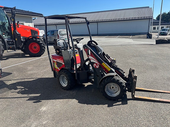 Norcar 755XC 4 of 7