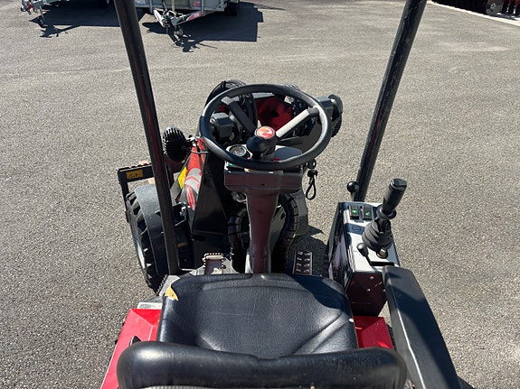 Norcar 755XC 5 of 7