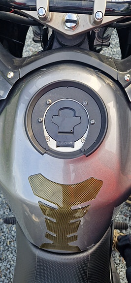 Suzuki DL 650 V-Strom 12 of 17