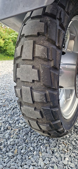 Suzuki DL 650 V-Strom 6 of 17