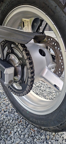 Suzuki DL 650 V-Strom 7 of 17