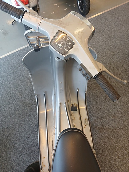 Vespa 50 SPESIAL 3 of 6