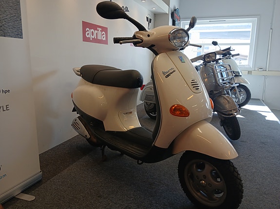 Vespa 50 5 of 5