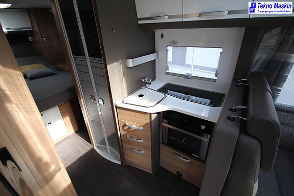 Adria Coral S 670C 7 of 21