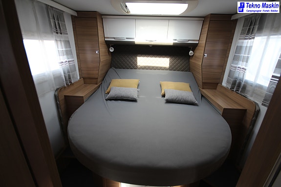 Adria Coral S 670C 10 of 21