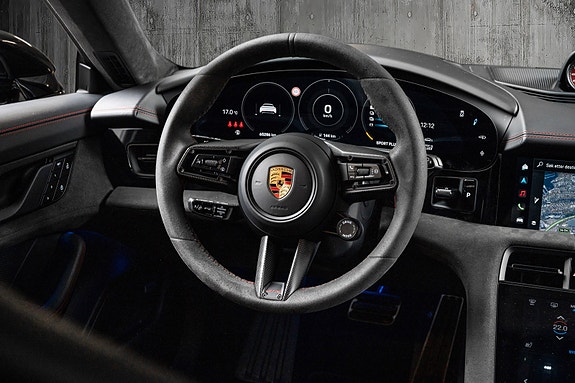 Porsche Taycan GTS 20 of 30