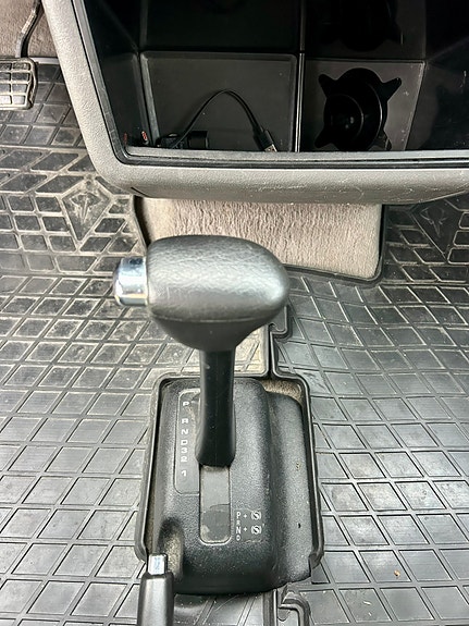 Volkswagen Multivan 15 of 30