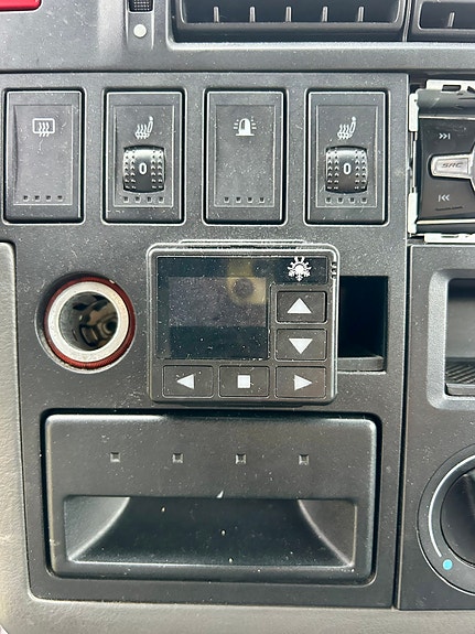 Volkswagen Multivan 14 of 30