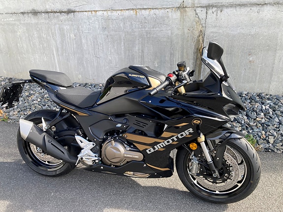 QJ Motor SRK 600 RS årets nyhet til HØSTPRIS 2 of 4