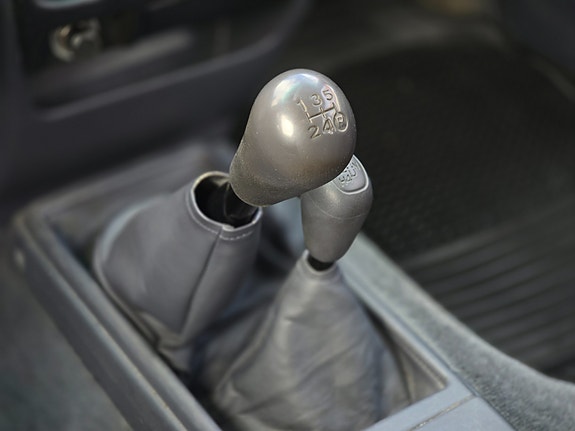 Toyota HiLux 9 of 25