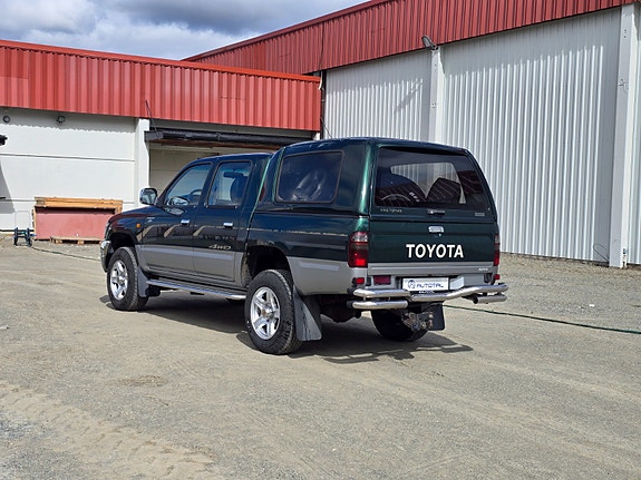 Toyota HiLux 7 of 25