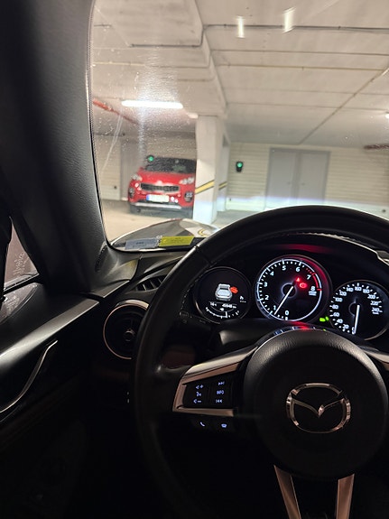 Mazda MX-5 20 of 25