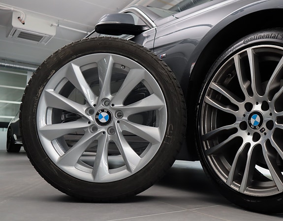 BMW 330i 3 of 30