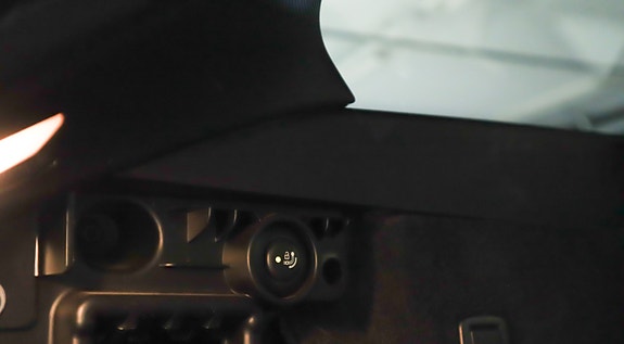 BMW 330i 18 of 30