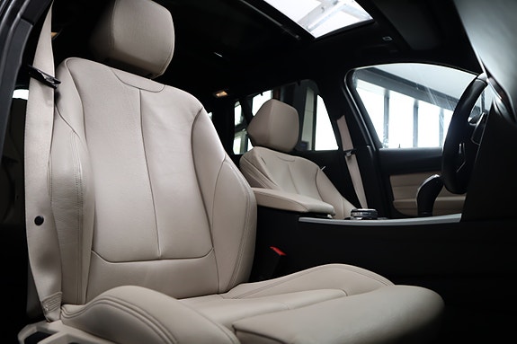BMW 330i 29 of 30