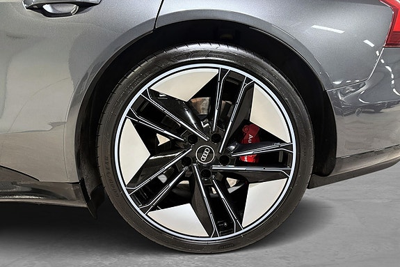 Audi e-tron GT 9 of 23