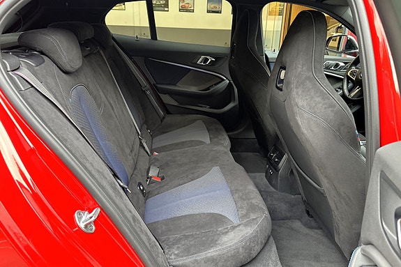 BMW M135i 13 of 30