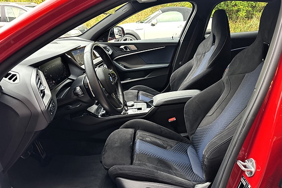 BMW M135i 10 of 30