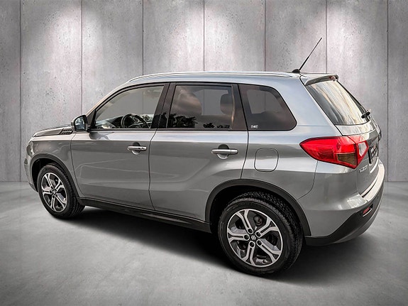 Suzuki Vitara 3 of 12