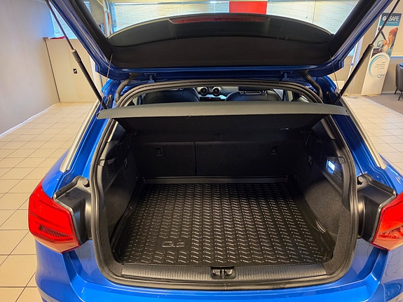 Audi Q2 21 of 30