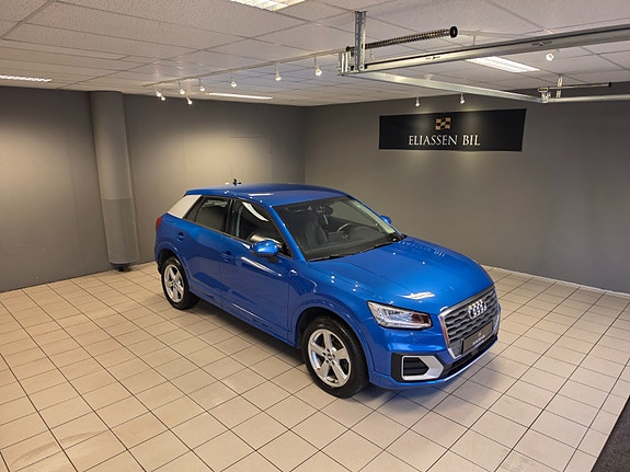 Audi Q2 2 of 30