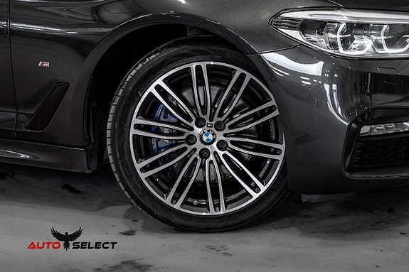BMW 530e 3 of 30