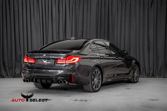 BMW 530e 15 of 30