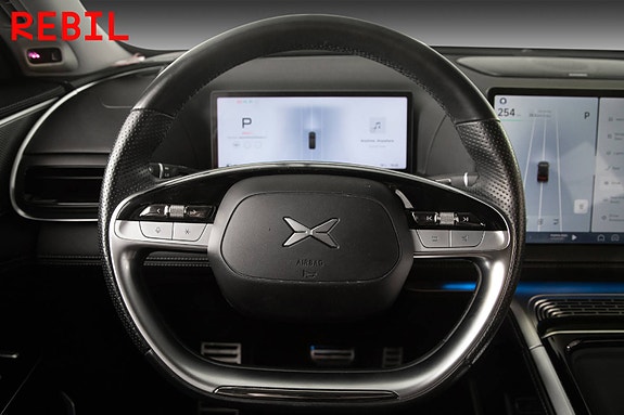 XPeng G9 11 of 30