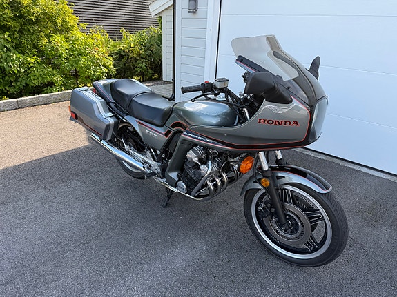 Honda CBX 6 of 8