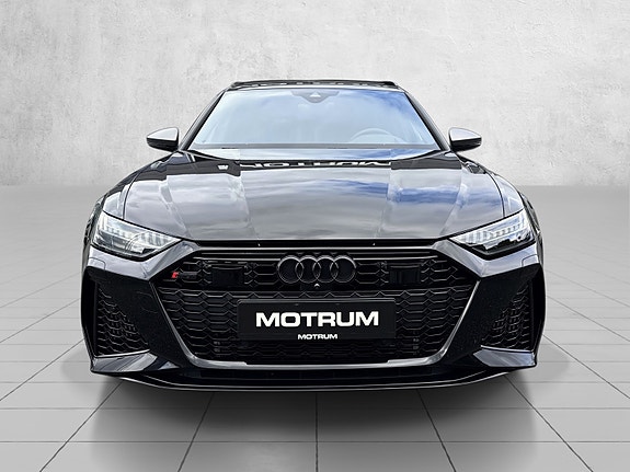 Audi RS6 2 of 30