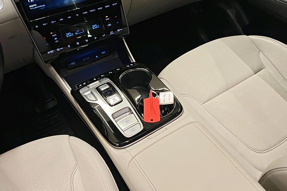 Hyundai Tucson 13 of 30