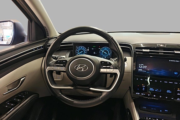 Hyundai Tucson 14 of 30