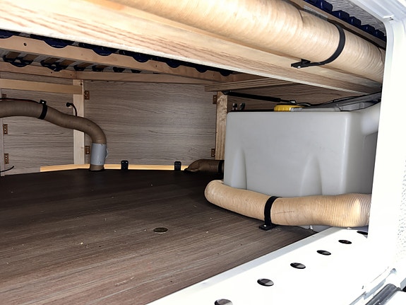 Bürstner Averso 490 TS 11 of 30