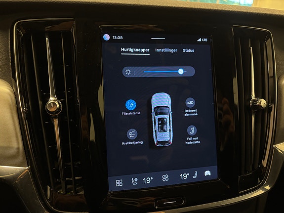 Volvo V90 21 of 30