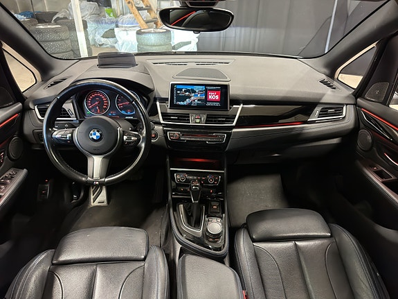 BMW 225xe 14 of 30
