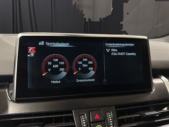 BMW 225xe 22 of 30