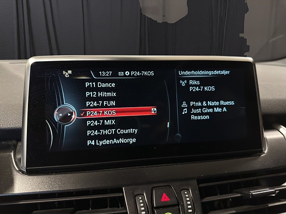 BMW 225xe 23 of 30