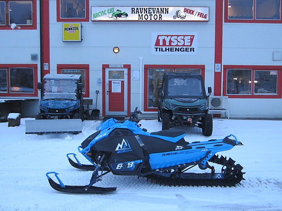 Arctic-cat M 858 2 of 7