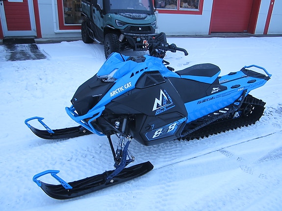 Arctic-cat M 858 3 of 7