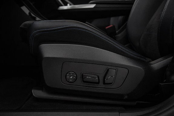 BMW iX2 13 of 25