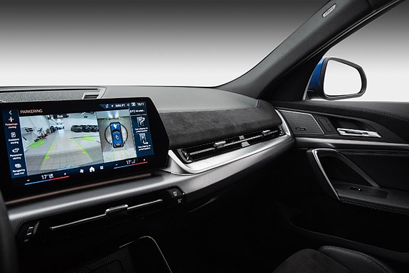 BMW iX2 18 of 25