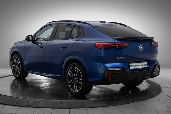 BMW iX2 3 of 25